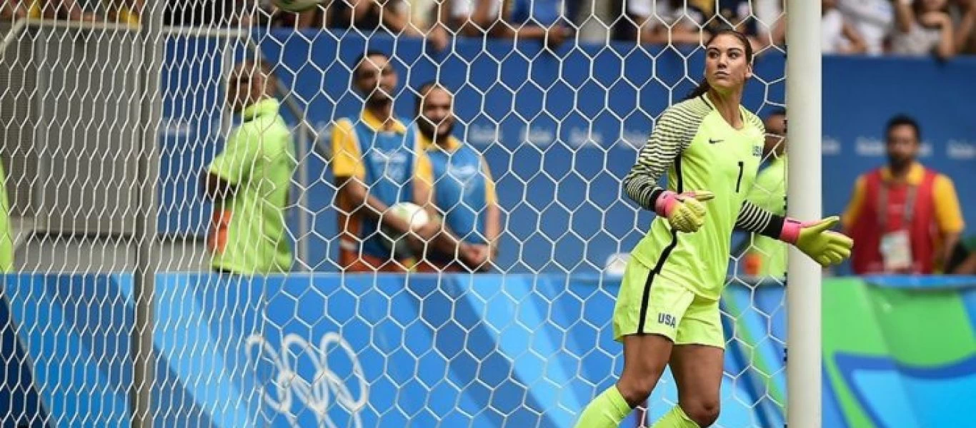 Χόουπ Σόλο: Η γυναίκα τερματοφύλακας των ΗΠΑ που έγραψε ιστορία - Κατηγορήθηκε για παρενόχληση (φωτο)